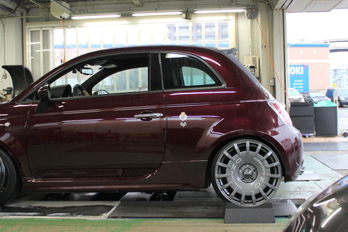 アバルト６９５　ホイール選び