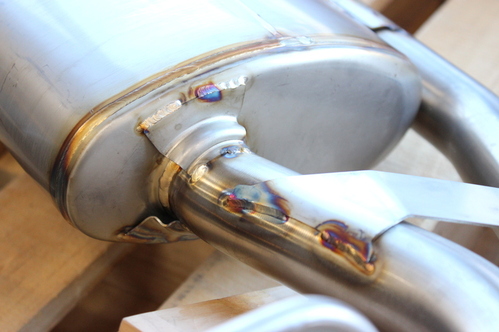 アクラポヴィッチ　溶接