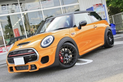 F56MINI JCWのカスタムお任せください