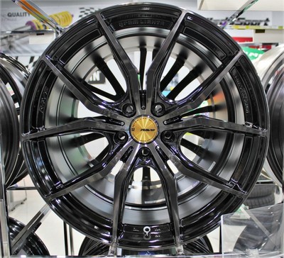 グラムライツ57FXX CJスペック 在庫あります。