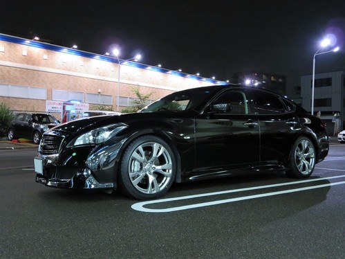 Y51フーガ　スタッドレス