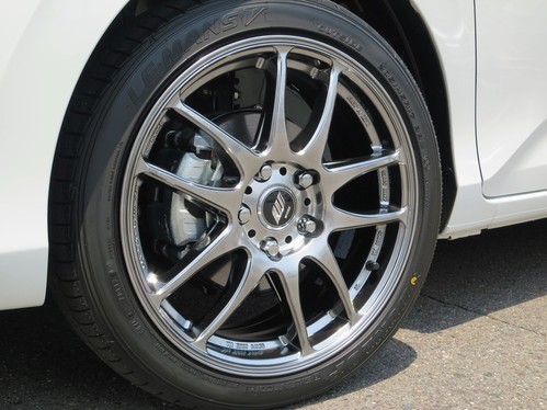 エモーション　ZEASTセンターキャップ