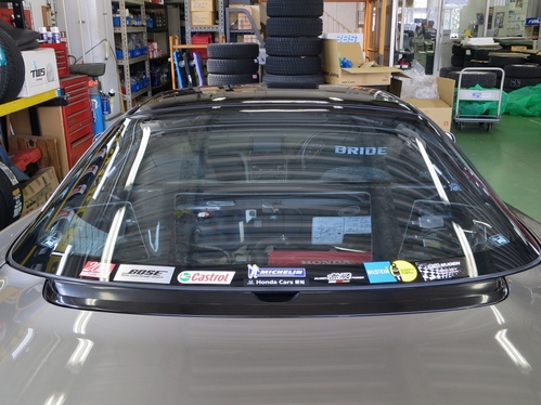 リアガラスから