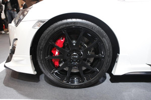 2013toyotagt86trdnewrimsandbrakes