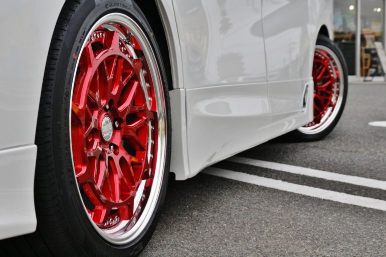 30 ヴェルファイア 後期 に グランシーカー DMX クリアレッド 装着。(5)