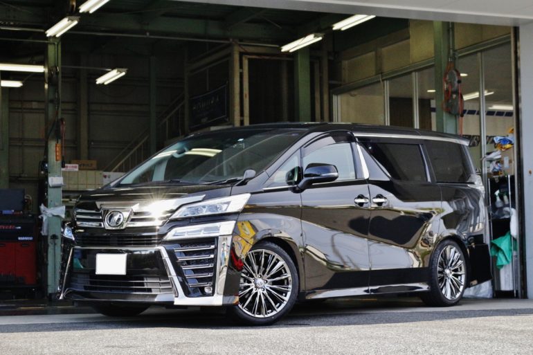 30 ヴェルファイア 後期 に ベルサス ヴォウジェ 装着。 TEIN フレックスA で ローダウン 。(7)