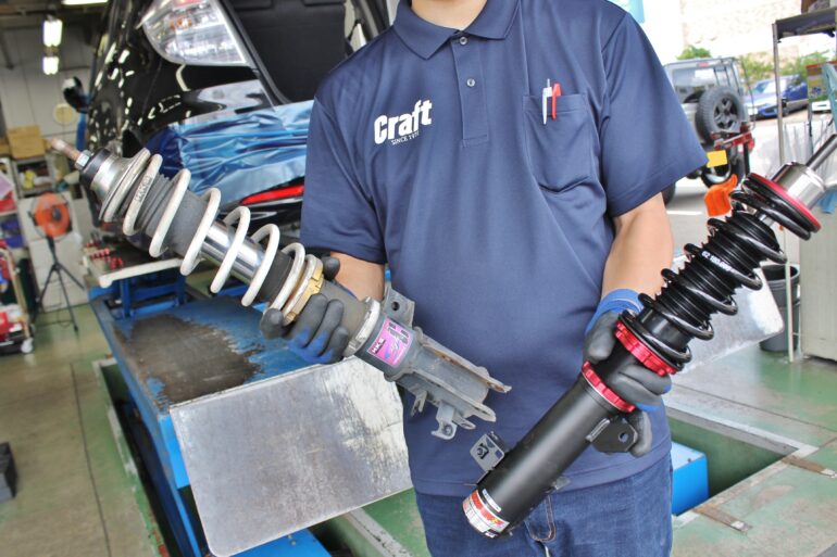 フィット ハイブリッド ブリッツ 車高調 HKS