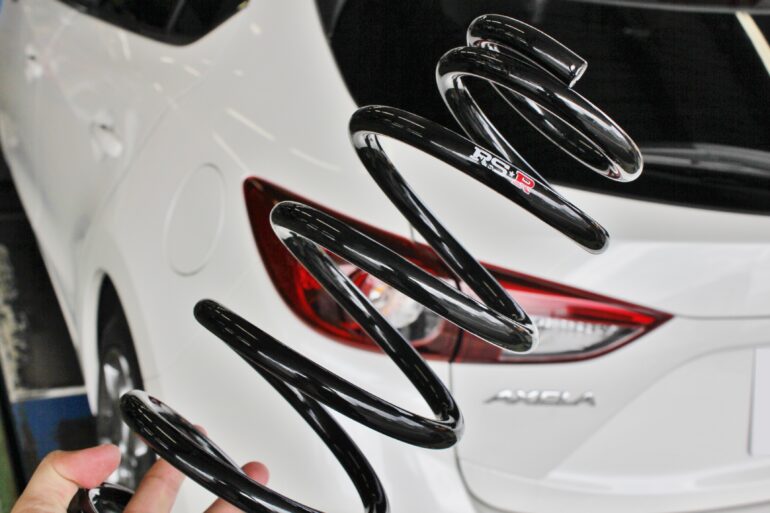 アクセラスポーツ アクセラ ダウンサス ローダウン RSR 車高調 マツダ3