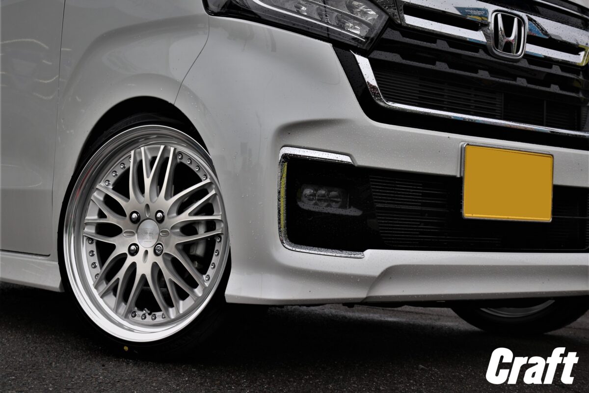 N-BOXカスタム ホイール レオンハルト ローダウン サンダアボルト ツライチ リム有り スーパースター