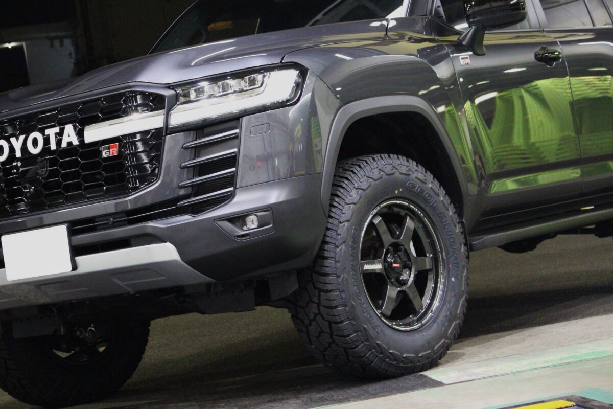 ランクル300 社外ホイール カスタム オフ系 レイズ TE37 リフトアップ ジオランダー 社外パーツ