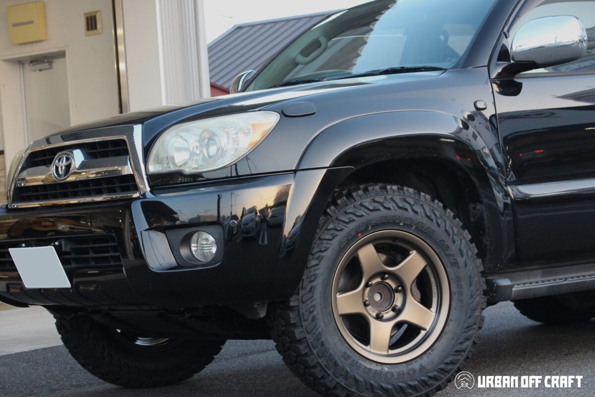 ハイラックスサーフ ブラッドレーV 4×4エンジニアリング 社外ホイール 5本スポーク タイヤ無し走行 ジオランダー M/T G003 見た目 ゴツイ