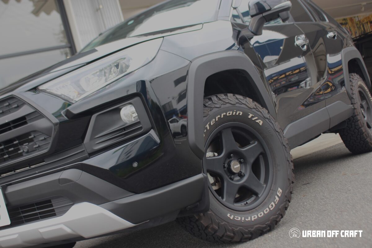 RAV4 フォーバイフォーエンジニアリング ブラッドレーV カンサスライト リフトアップ オフ系カスタム