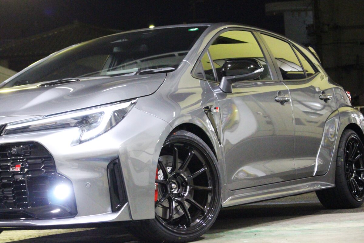 GRカローラ　アドバン　ADVAN　RZ-DF2　10.0J　クスコ　CUSCO　クスコ　カスタム　ローダウン　ツライチ