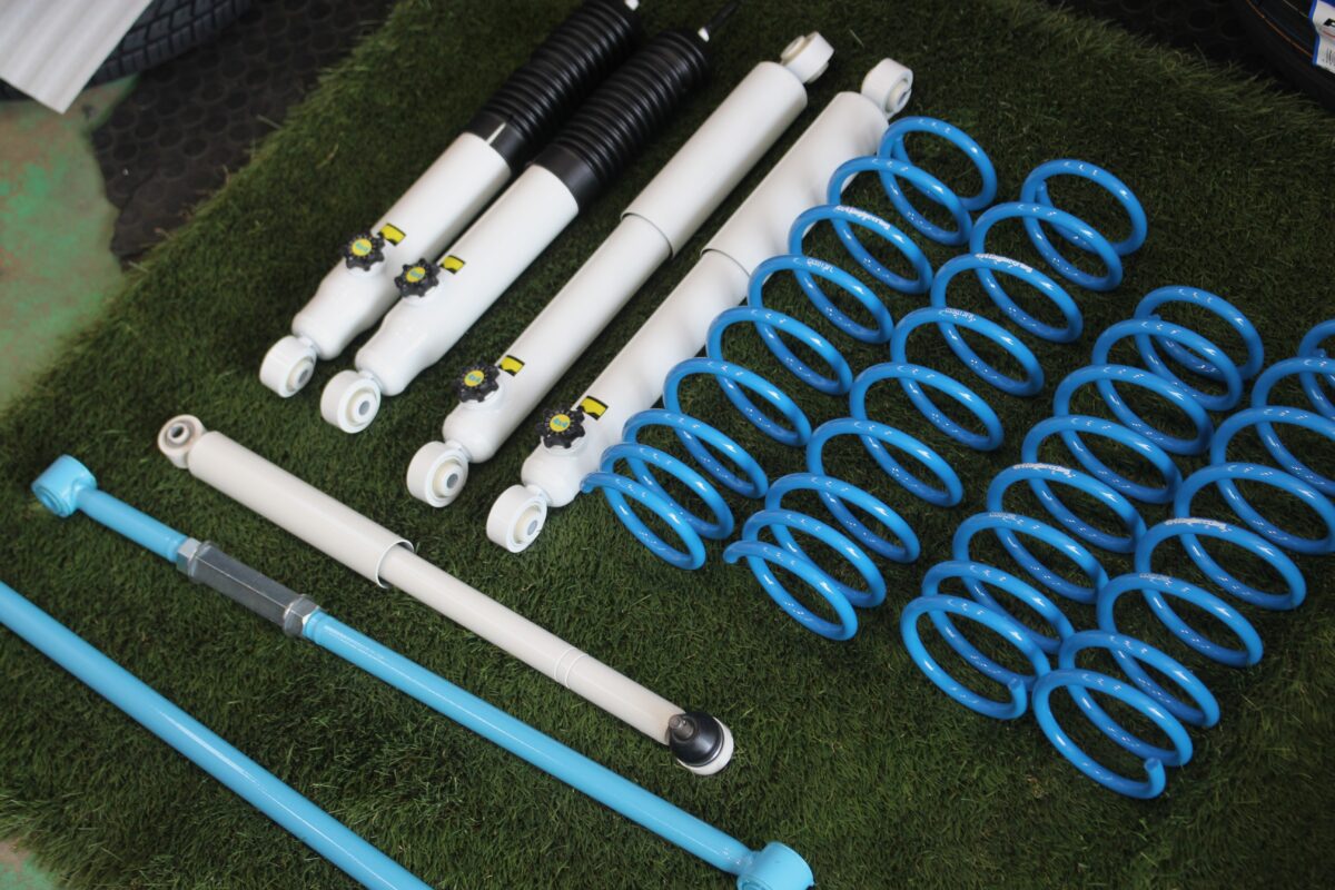 カントリーサスペンション　リフトアップ　