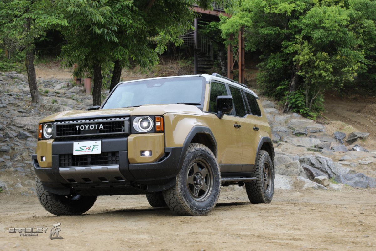 ランドクルーザー250　ランクル250　ホイール　カスタム　ホイールサイズ　ブラッドレーフォージド匠　