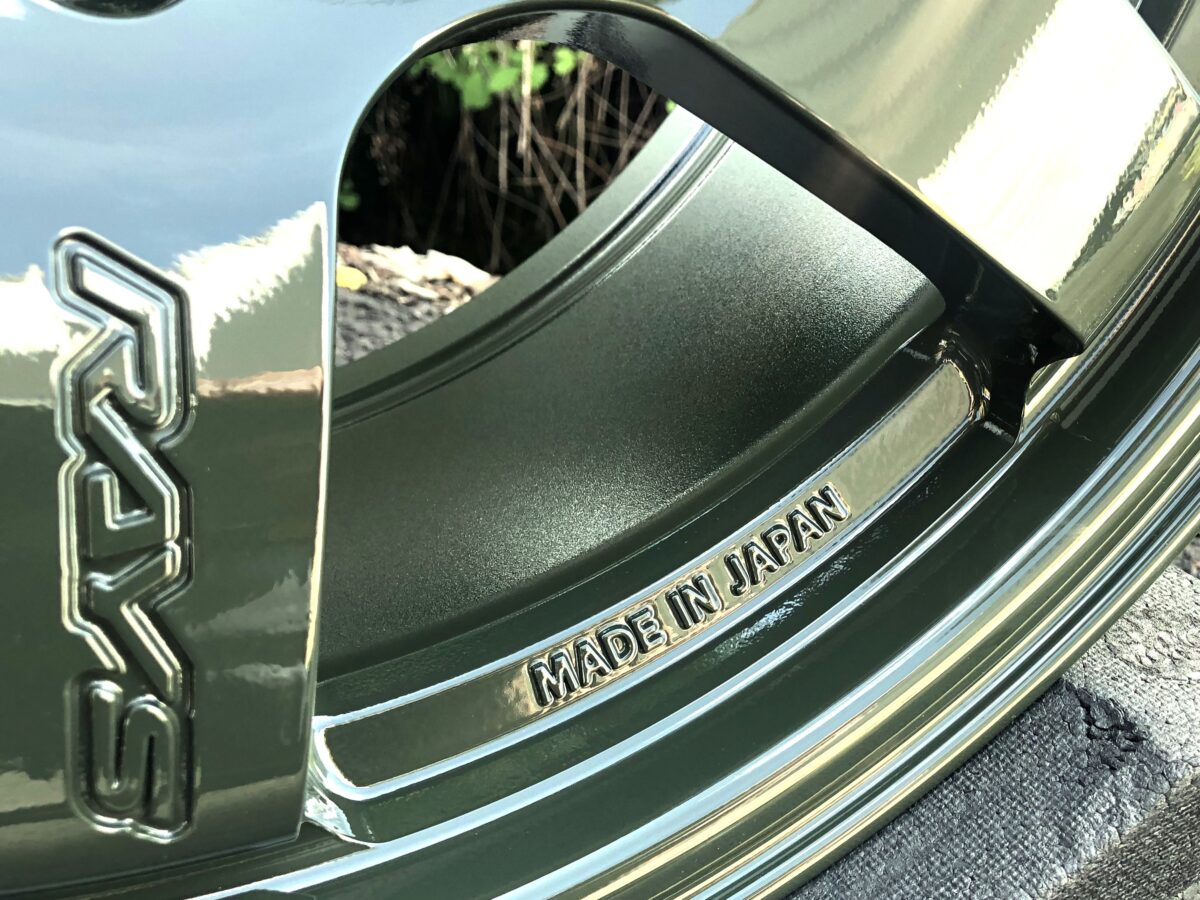 ジャングルグリーン　展示　　クラフト多治見店　グラムライツ　RAYS　ハイラックス　トライトン　プラド