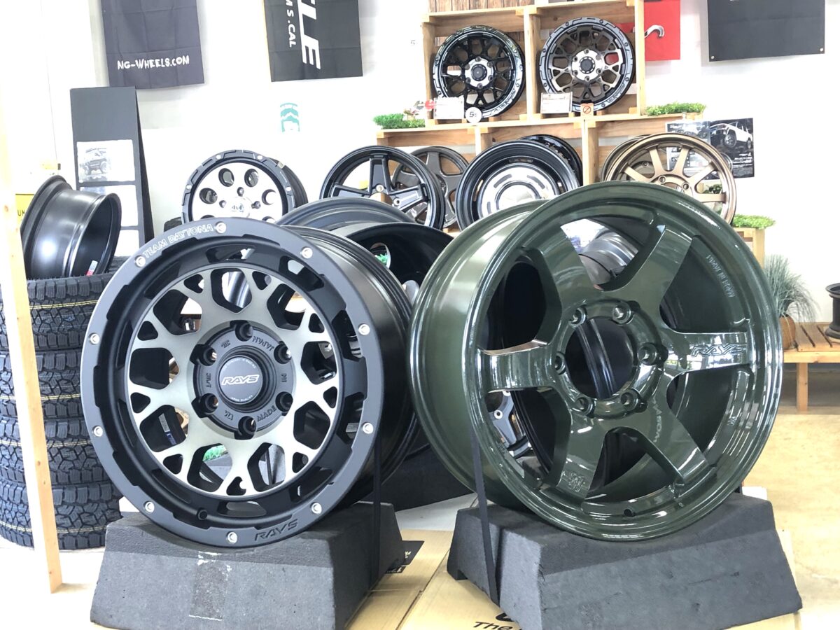 ジャングルグリーン　展示　　クラフト多治見店　グラムライツ　RAYS　ハイラックス　トライトン　プラド