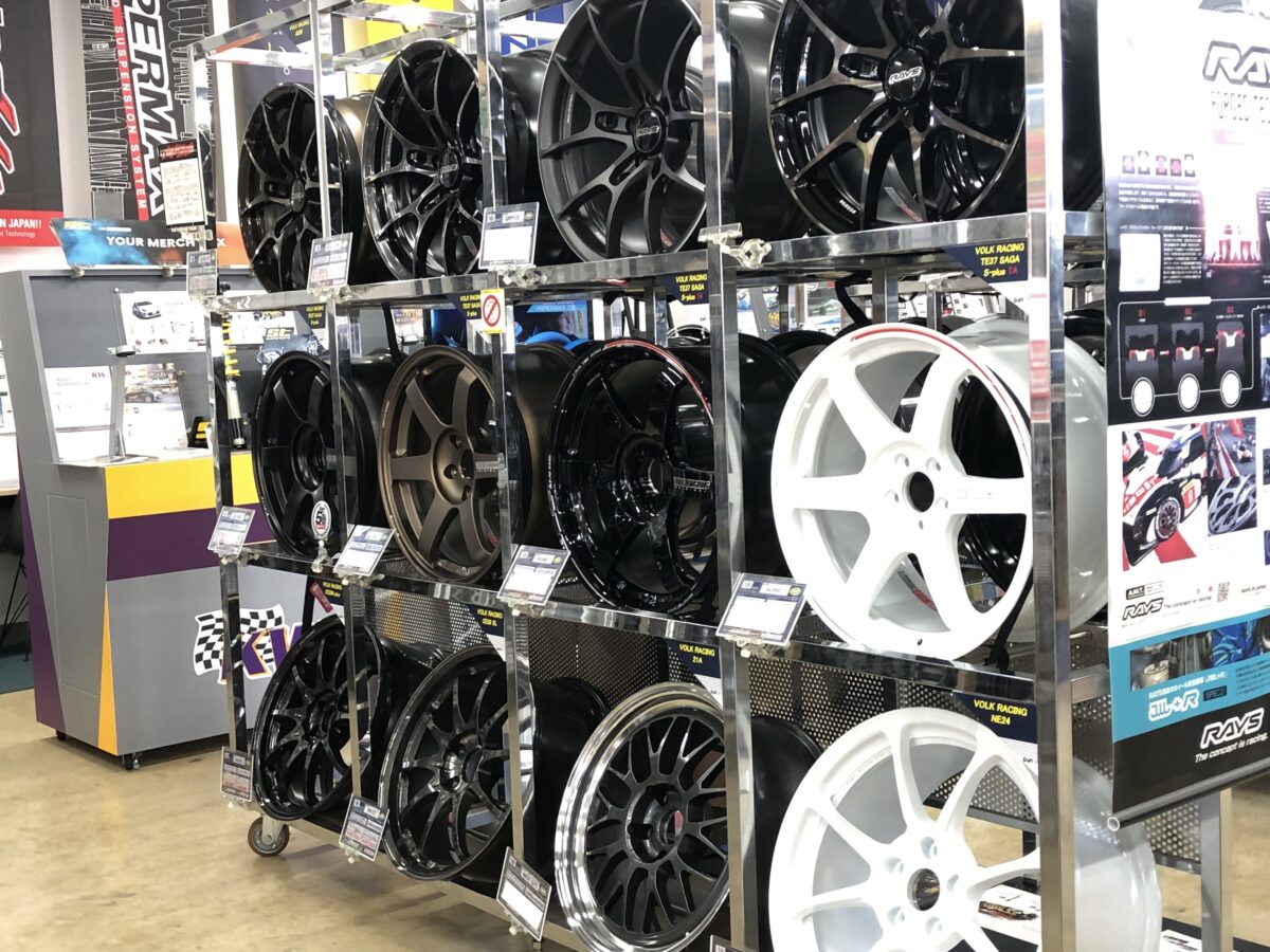 RAYS　大量　展示　クラフト多治見