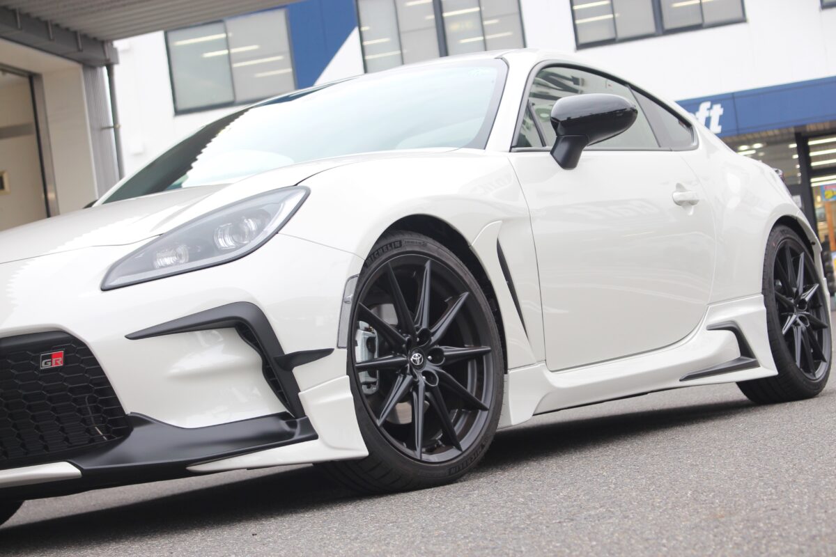 GR86　ハチロク　HKS　ハイパーマックス　車高調　カスタム　ローダウン