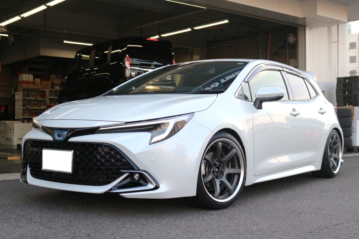 カローラスポーツ