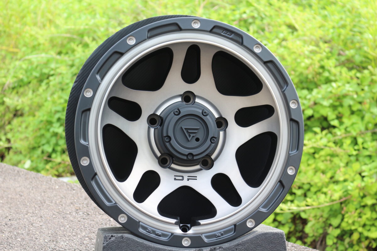 デルタフォース オーバーランダー 展示