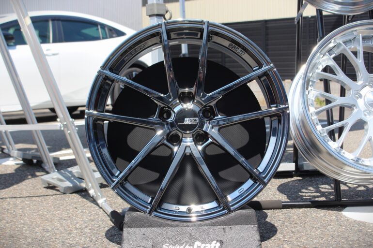 ライナータイプ10R　モノブロック　限定カラー　SBC　40アルファード　40ヴェルファイア