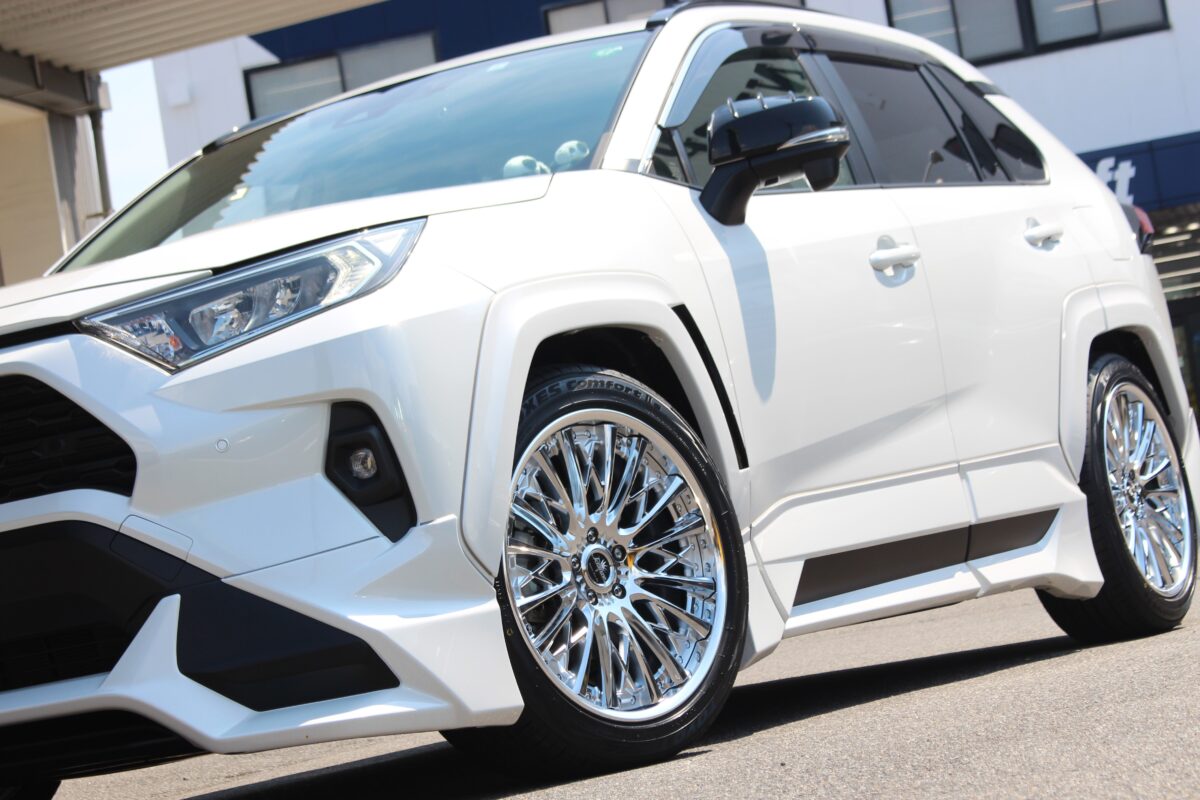 SUV　ローダウン　RAV4　ラブ4　カスタム　ホイール　クレンツェ　シュリット