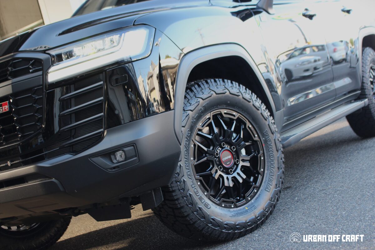 ランドクルーザー300　ランクル300　ホイール　カスタム　ワーク　クラッグLCG　18インチ　ジオランダーX-AT　