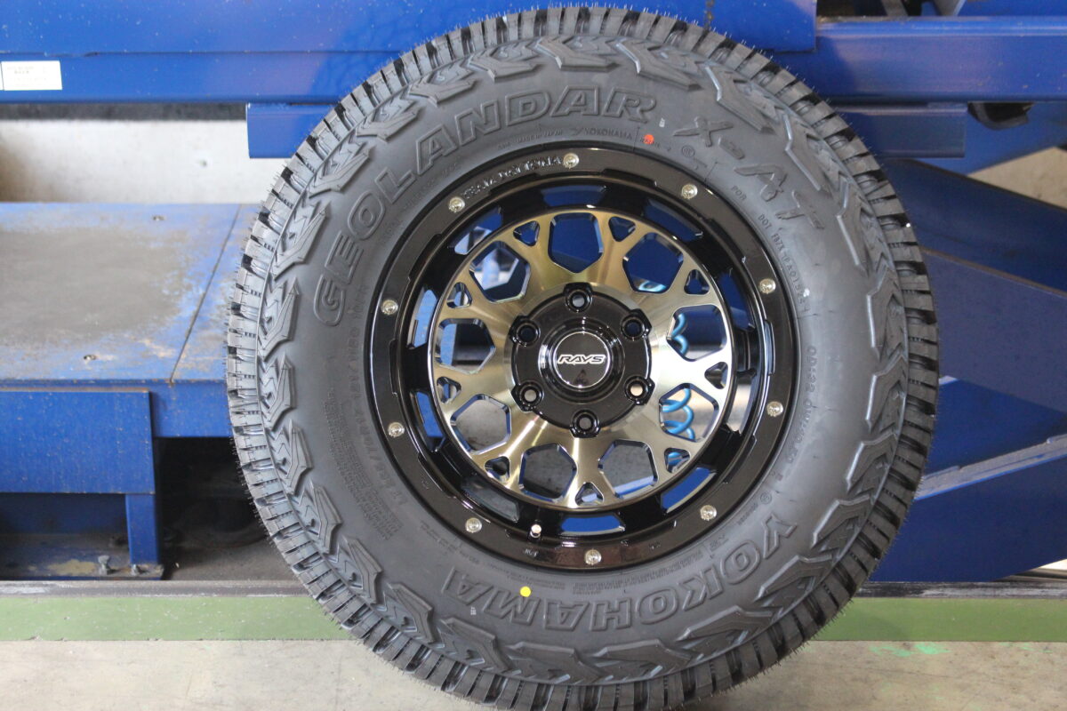 レイズ デイトナM9 17インチ 150プラド ハイラックス トライトン