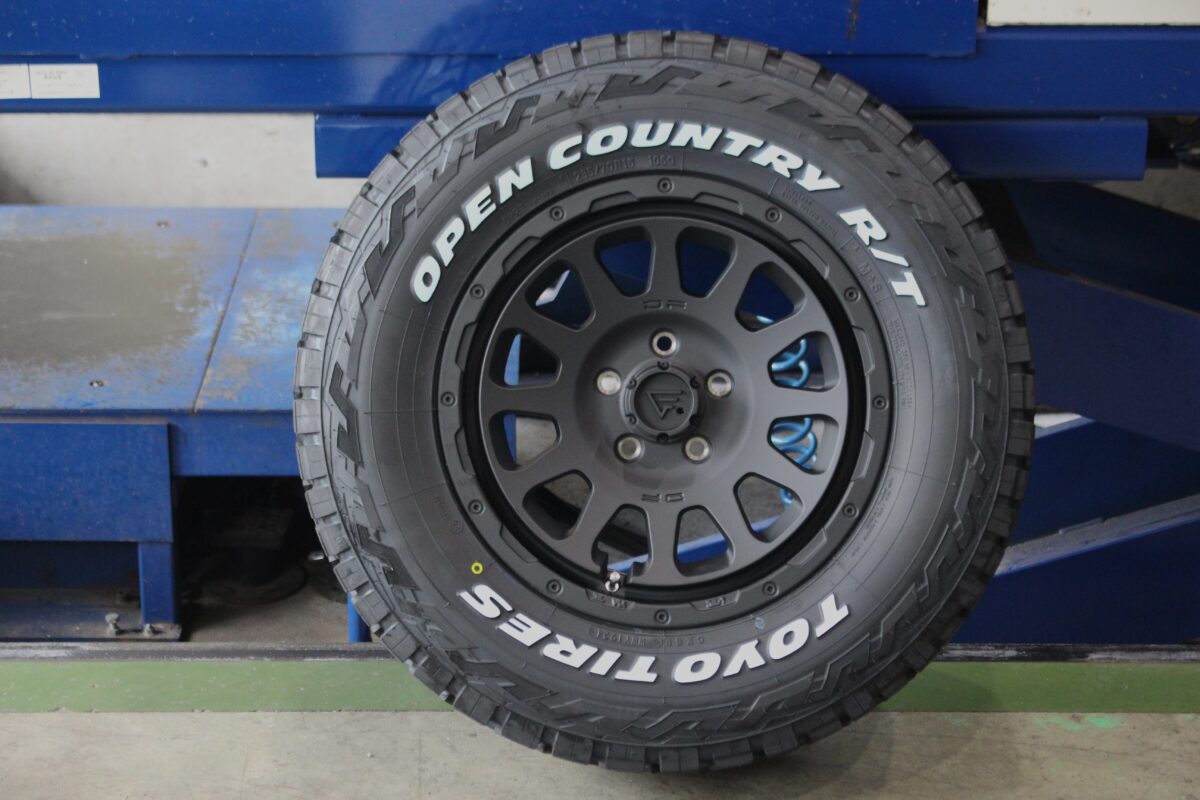 デルタフォース オーバル 16インチ コンケイブフェイス メッシュ系デザイン