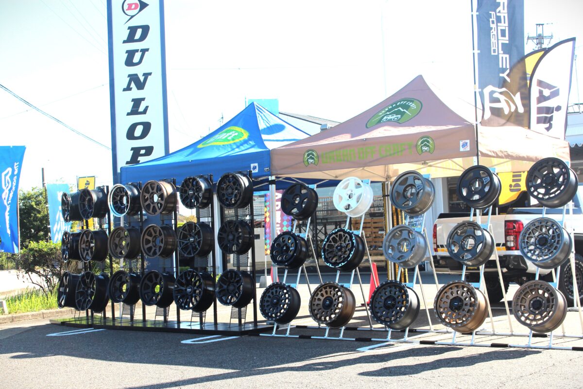 フォーバイフォーエンジニアリング ブラッドレーV ブラッドレーフォージド匠 ブラブイ ランクル250 ランクル300 デリカD5 トライトン オートフラッグス バスターズ2080HD改 ルーフラック デリカにこだわる