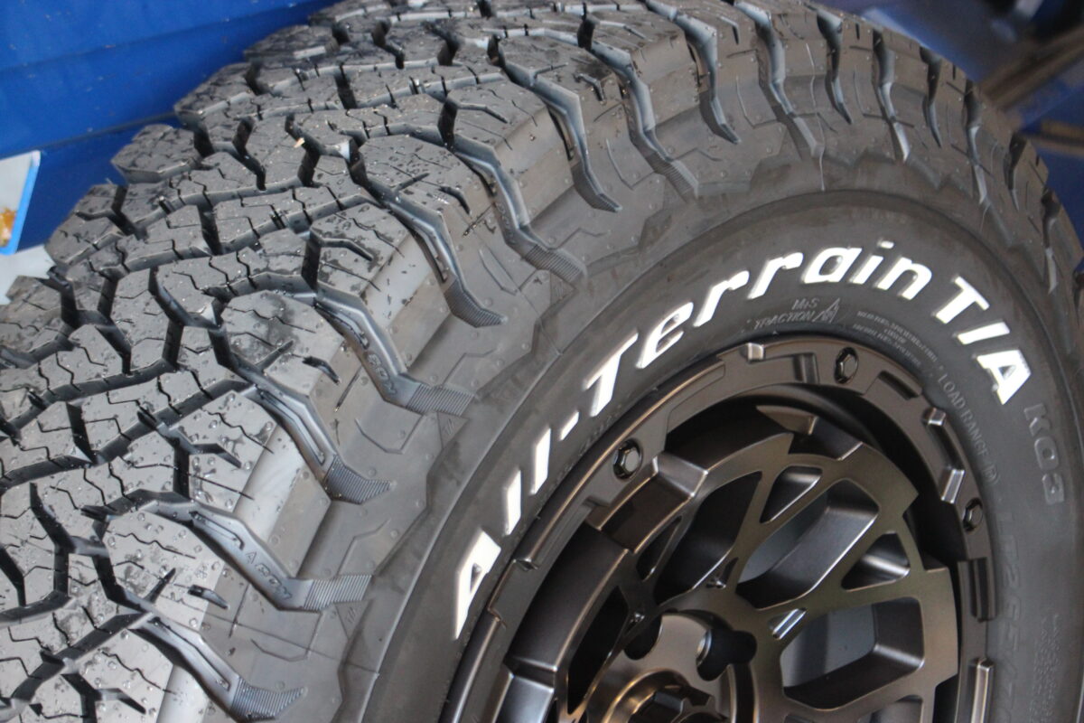 BFグッドリッチ オールテレーンT/A KO3 新作 オフ系タイヤ ゴツゴツ ブロックパターン