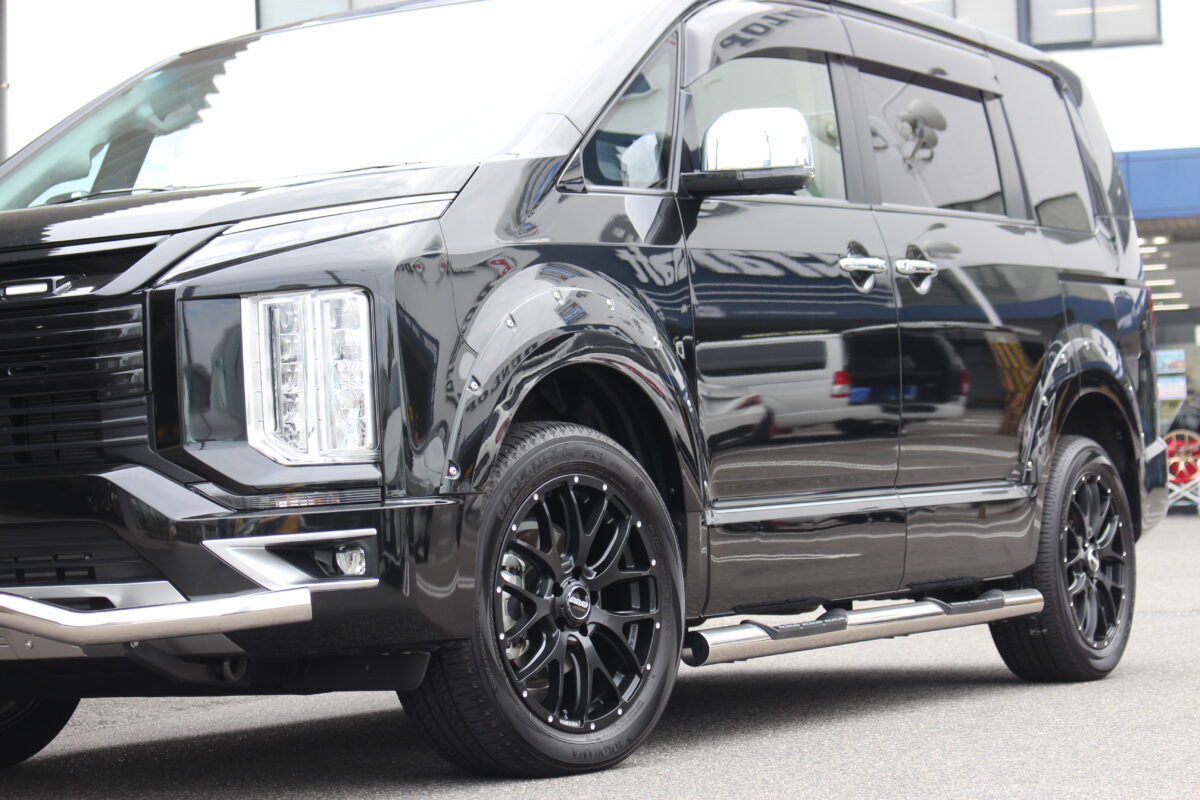 デリカD5 ホムラ レイズ ホムラ2x7FA 18インチ メッシュデザイン