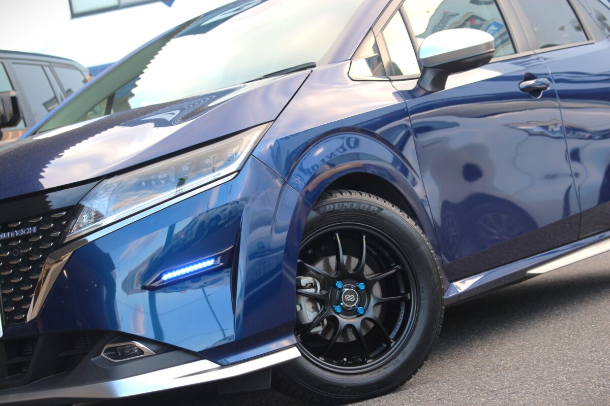 ノート　E13系　ノートオーラ　ENKEI　エンケイ　PerformanceLine　パフォーマンスライン　PF01　シンクロウェザー　オールシーズンタイヤ　