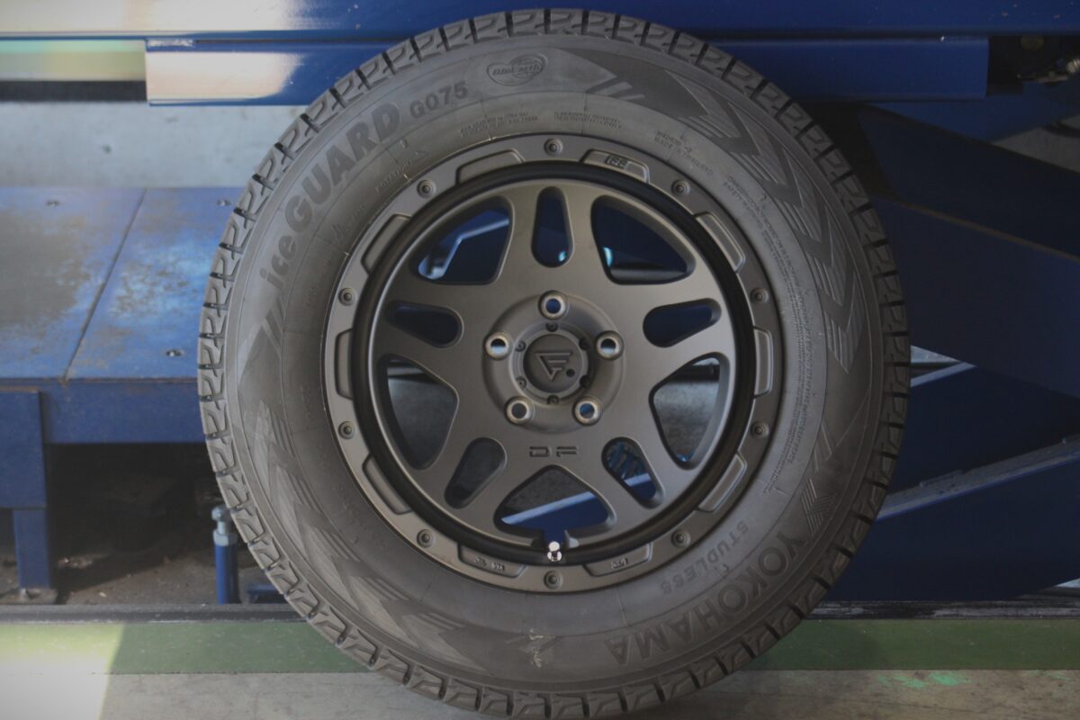 デルタフォース　オーバーランダー　新作　16インチ　マットブラック