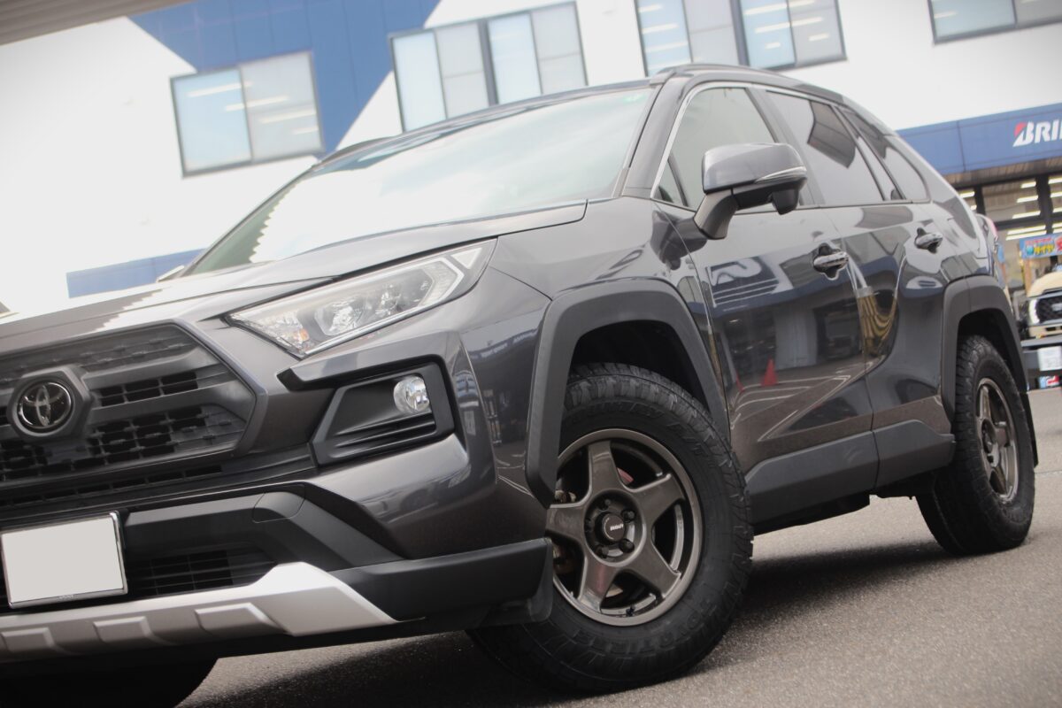 RAV4 ブラッドレーV ガンメタ ホイール オープンカントリーAT3WL