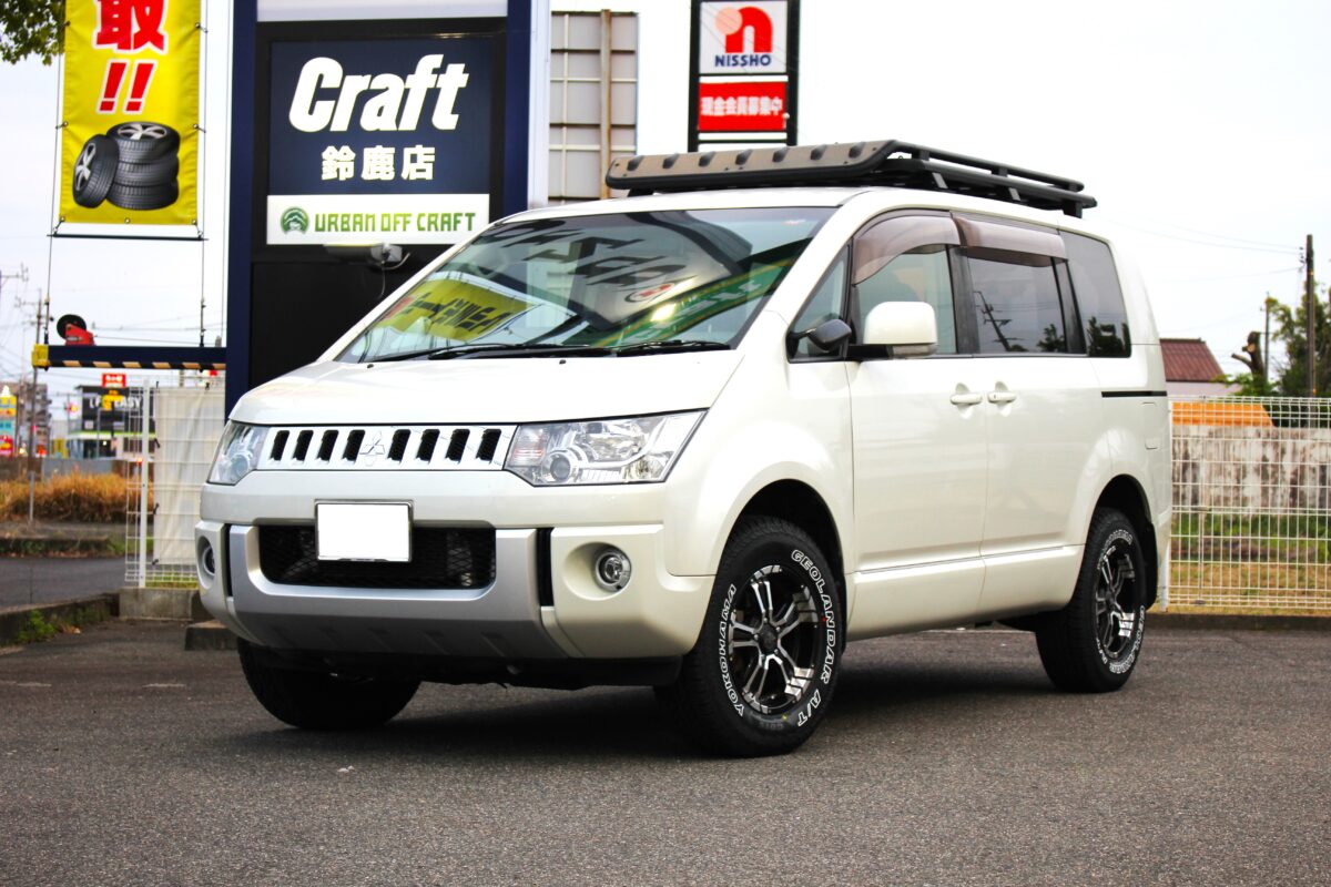 デリカD:5 KYB TGS ジオランダーA/T G015