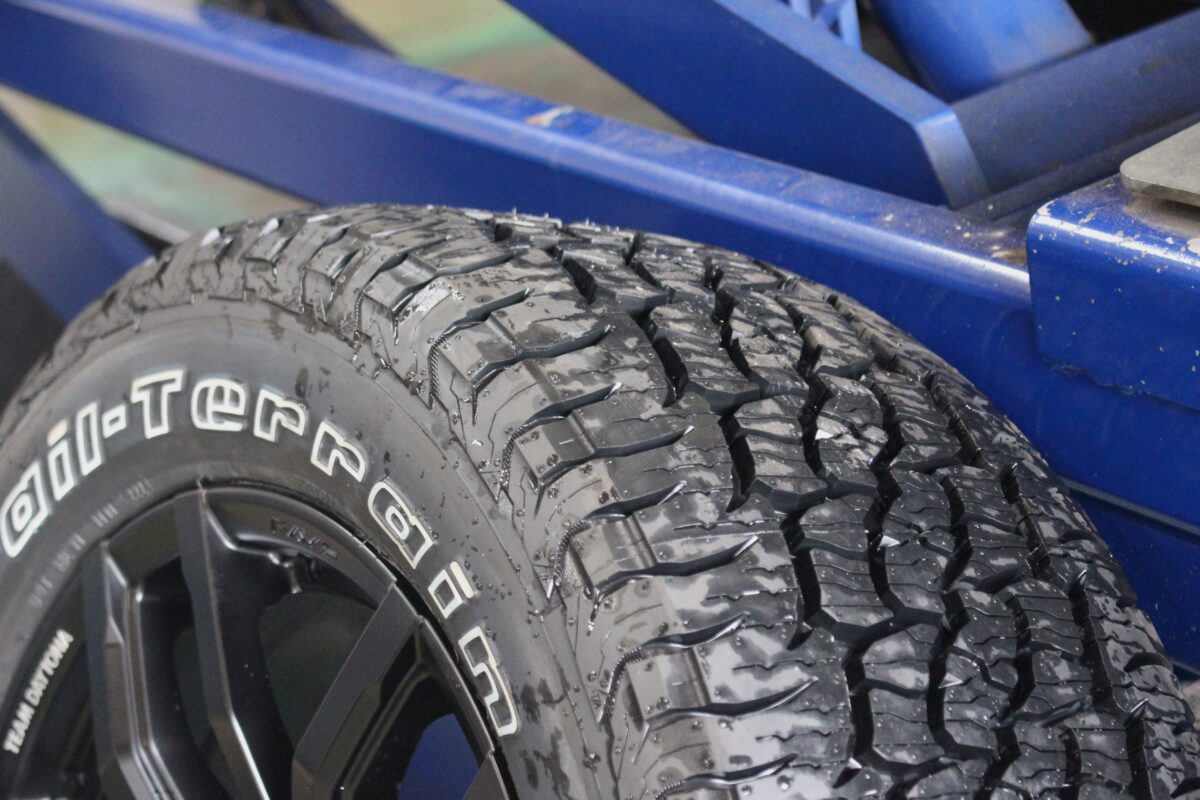 BFグッドリッチ トレイルテレーン オンロード オフロード オールテレーン 20インチ ホワイトレター