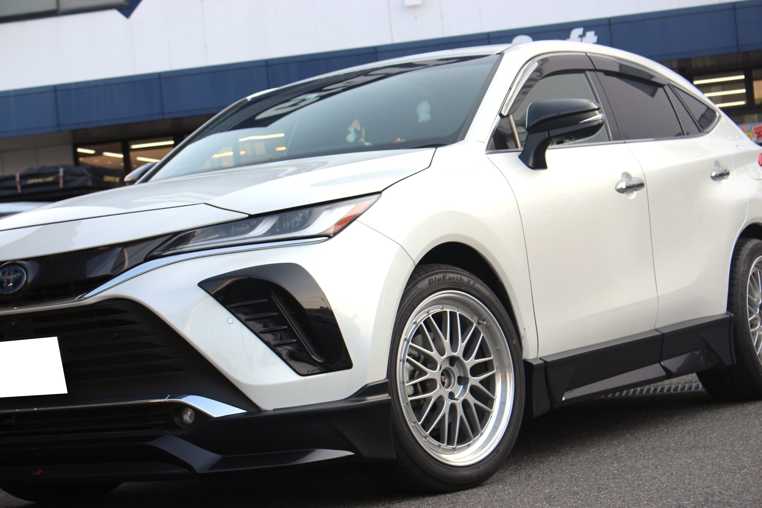 80ハリアー　ハリアー　ローダウン　ダウンサス　TANABE　タナベ　NF210　ネガティブキャンバー　低重心化　走行安定性　操縦安定性