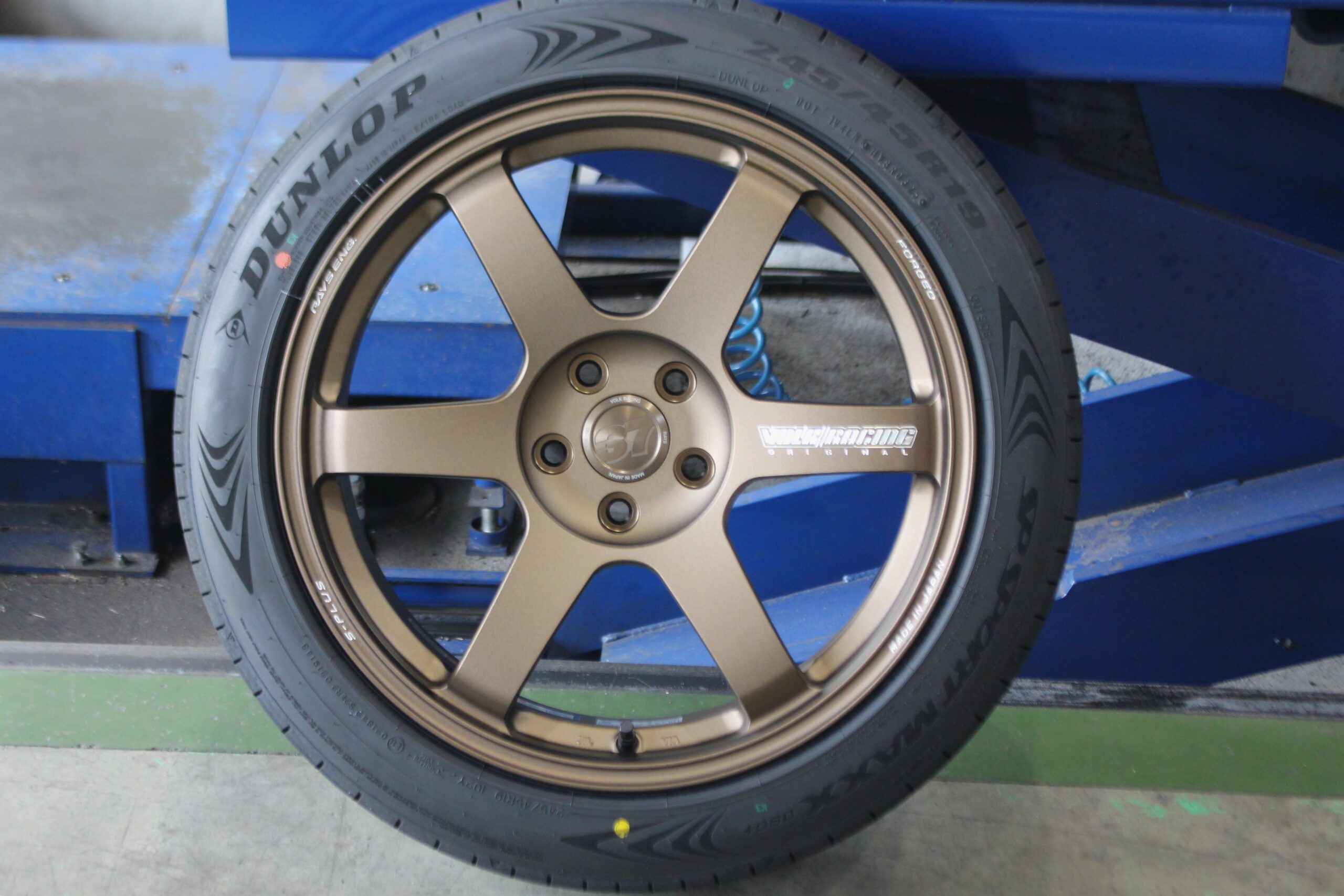 レイズ　RAYS　TE37SAGA S-Plus　サンナナ　ブロンズアルマイト　鍛造　19インチ　TPMS