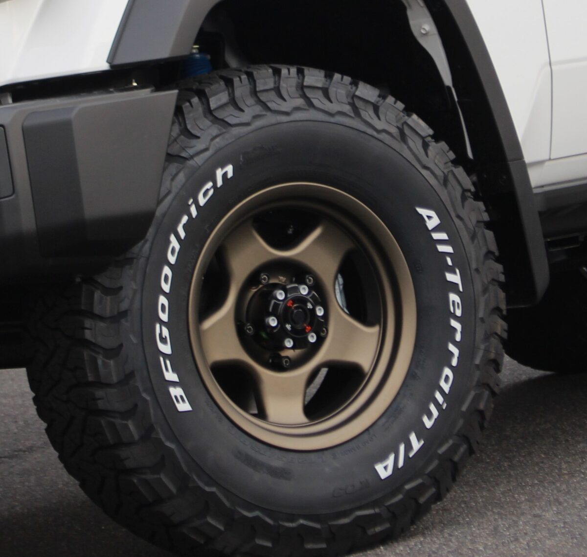 ブラッドレーV　ブラブイ　BFグッドリッチ　オールテレーンT/A KO3