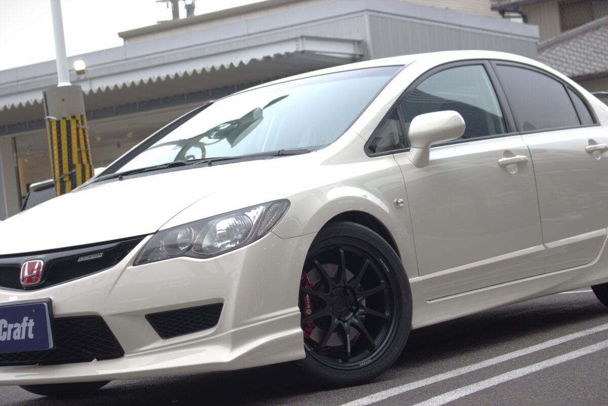 シビックタイプR　FD2　ホイール　カスタム　レイズ　RAYS　ボルクレーシング　VOLKRACING　CE28N-Plus　鍛造ホイール　18インチ　レイズ　RAYS　