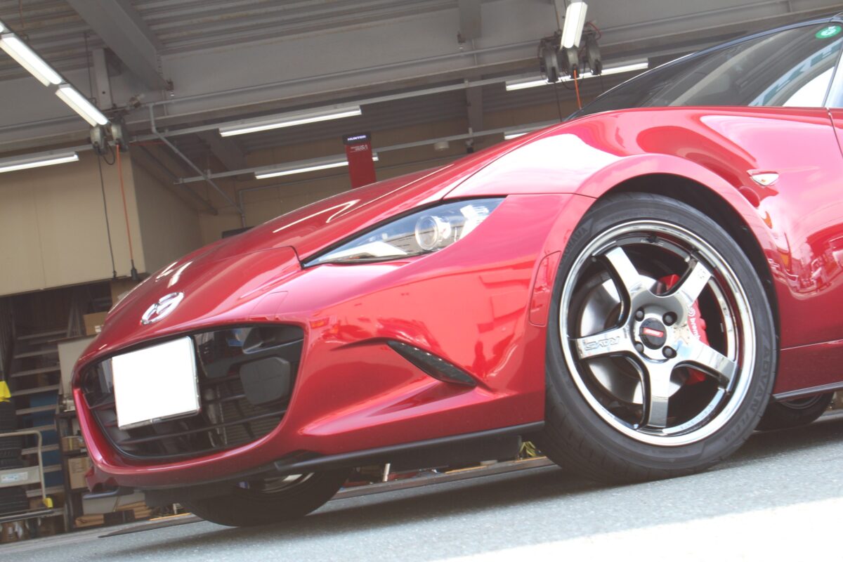 MAZDA ロードスター ND5RE レイズ グラムライツ 57CR 