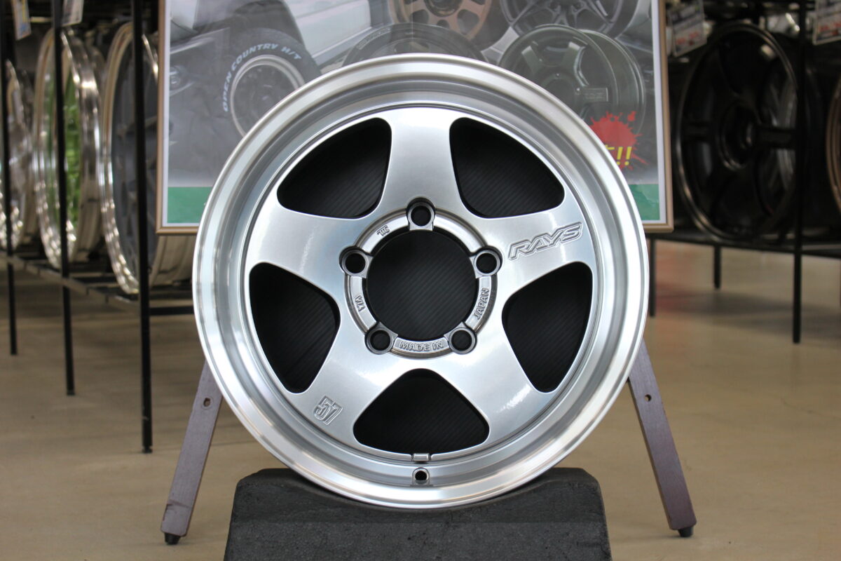 57FR-X　レイズ　グラムライツ　5本スポーク