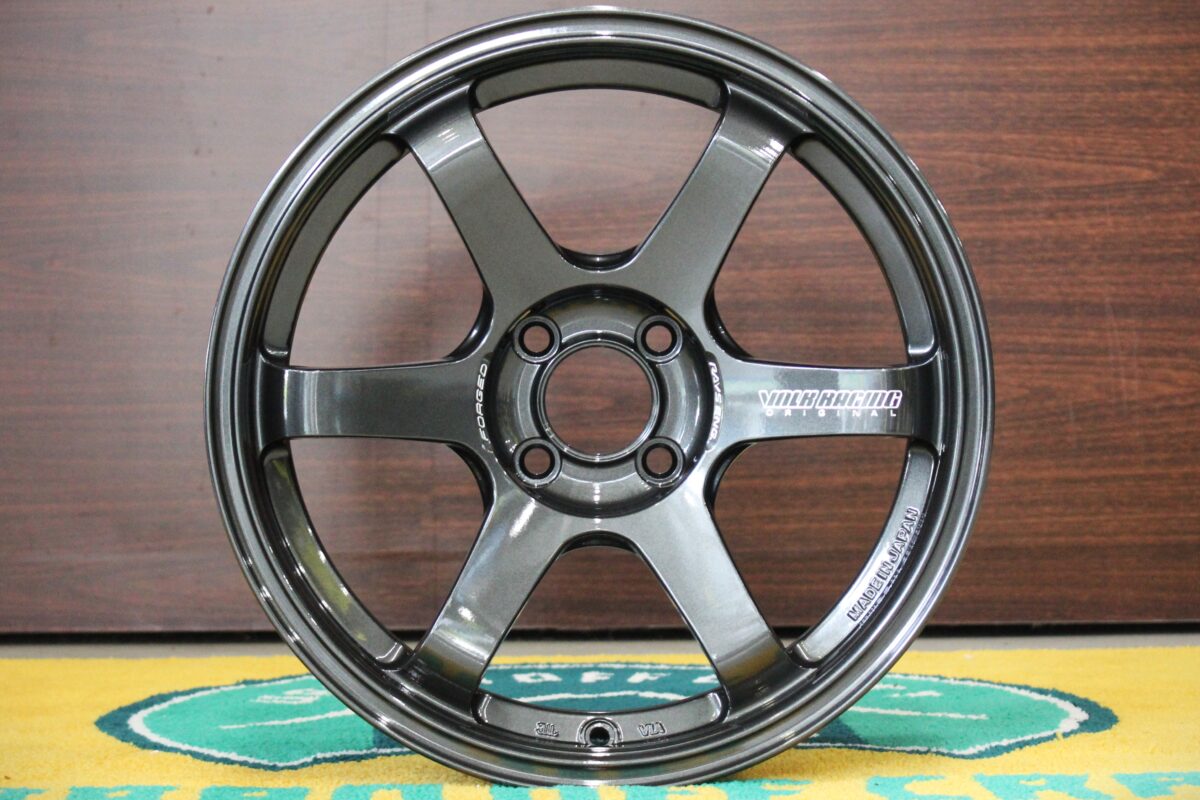 ロードスターにピッタリサイズの即納在庫のTE37ソニックがあります