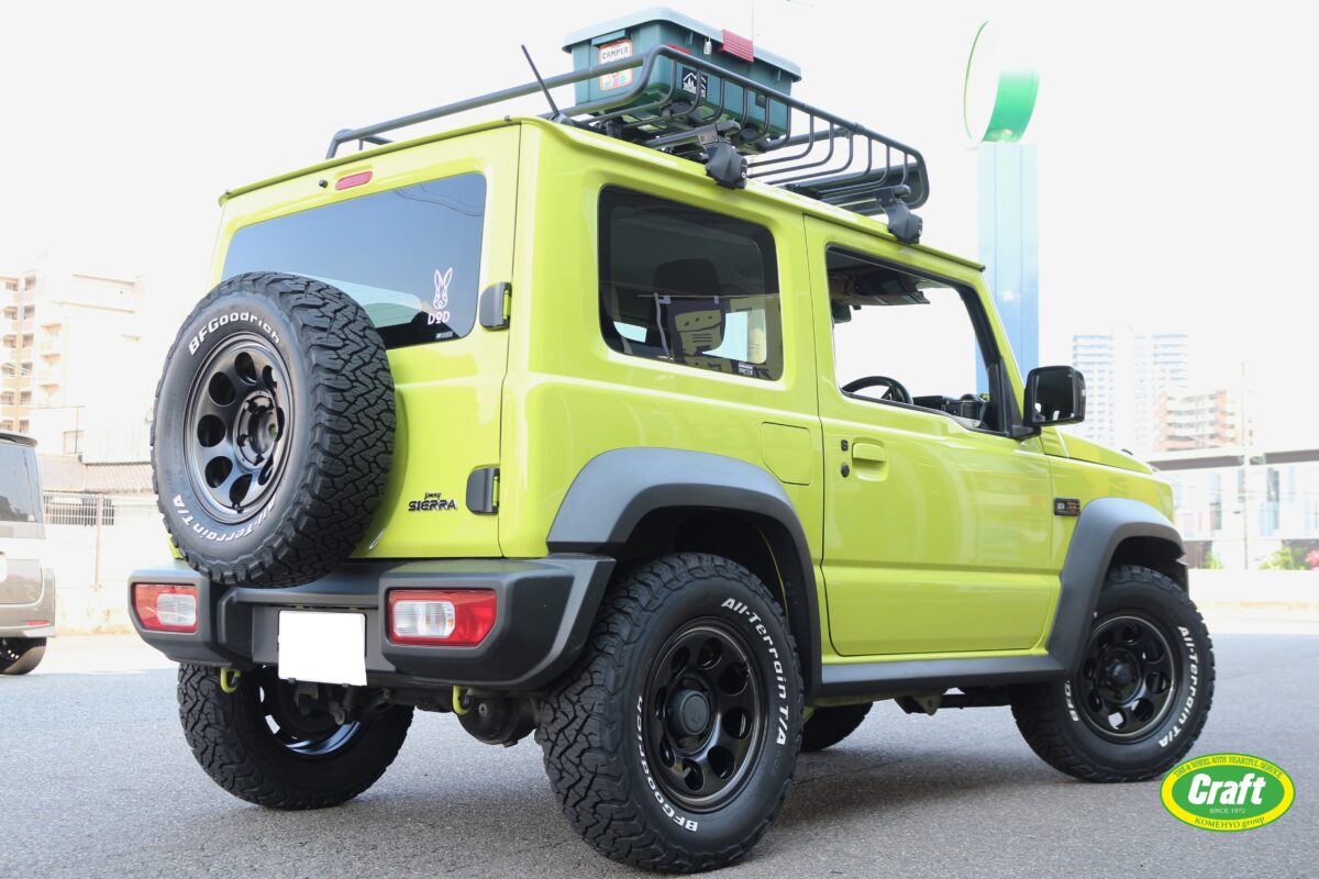 セミグロスブラック/リムヴァーレイポリッシュ/SGB/P　MID ウシャリントバリのBFGOODRICH　ALL-TERRAIN T/A　KO3 の16インチを装着したジムニーシエラ