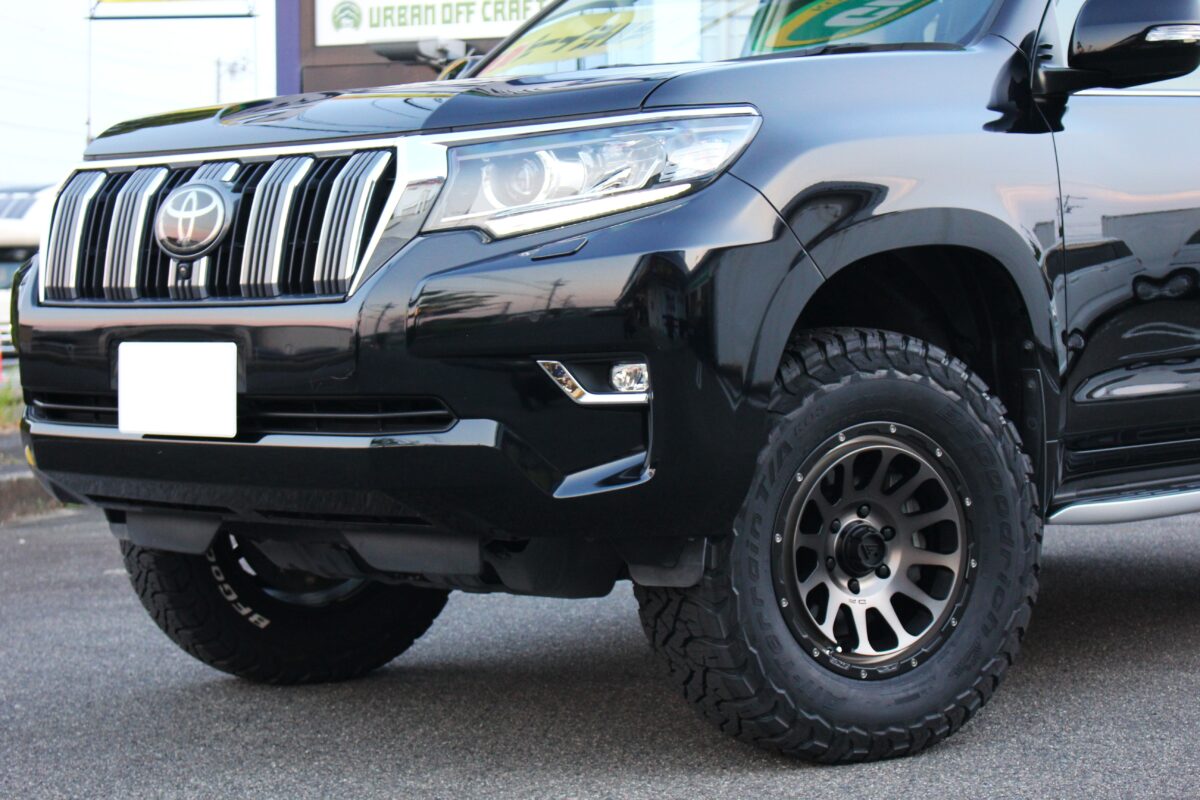 150ランドクルーザープラドにデルタフォース オーバルとBFグッドリッチ オールテレーンKO3とジャオス バトルズ VFCA ver.Bを装着した画像