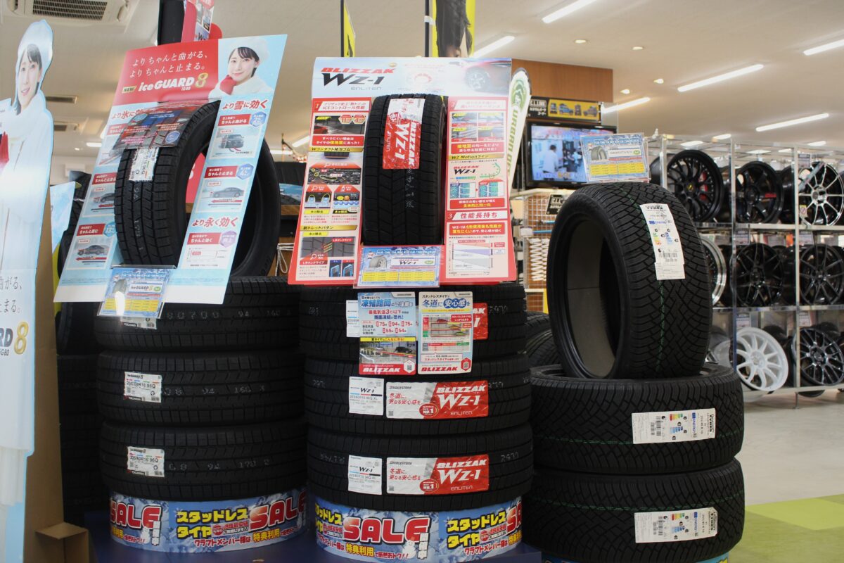 【RAYS＆MID】シーズンセレクションホイールが勢揃い！！スタッドレスタイヤのホイール選びに最適！！新作ブリザックWZ-1やアイスガードIG80に北欧メーカーノキアンなどのスタッドレスタイヤが勢揃い！！<br />
冬タイヤの準備は、早いに越したことはないですよ！？ブリザックWZ-1にアイスガードIG80の新作モデルからEV車専用設計のノキアンタイヤのスタッドレスタイヤありますよ！！！