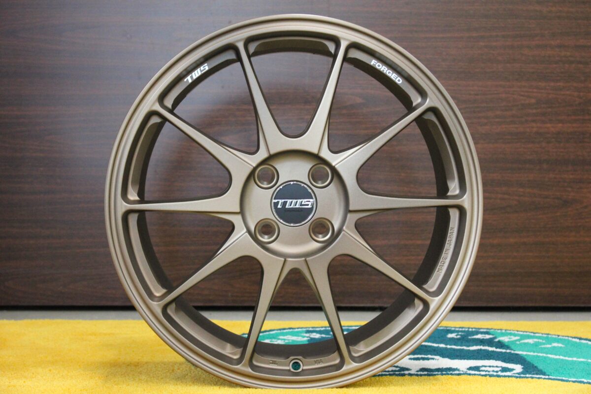 TWSモータースポーツRS317の新色展示