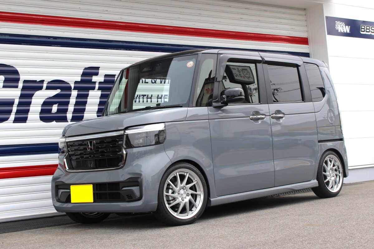 軽自動車にWORKマルチピースホイール装着